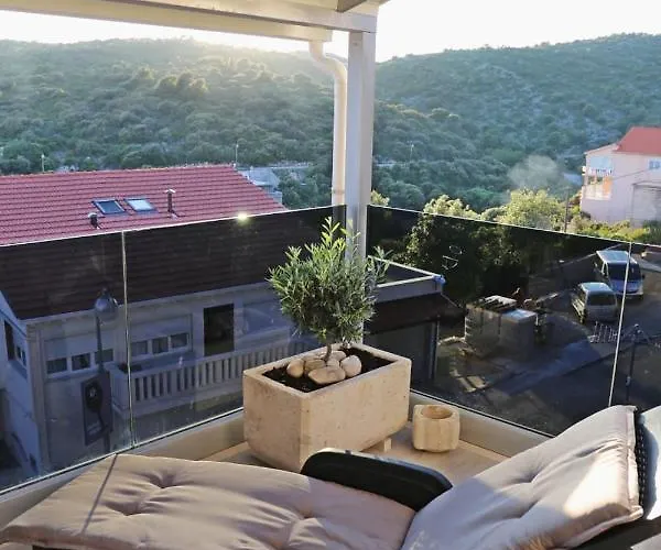 Apartman Dario Apartment